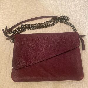 MAXON COLLECTION BURGUNDY PEBBLED LEATHER CROSSBODY WITH DETACHABLE STRAP